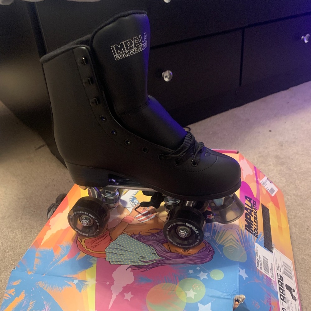 Impala roller skates 8